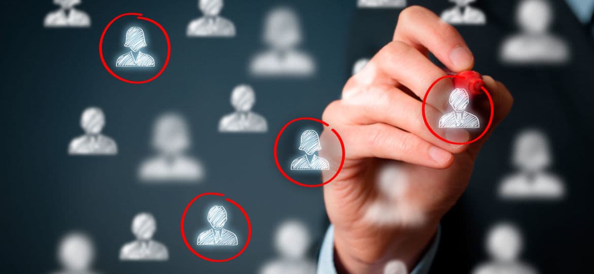Persona trabajando en su negocio